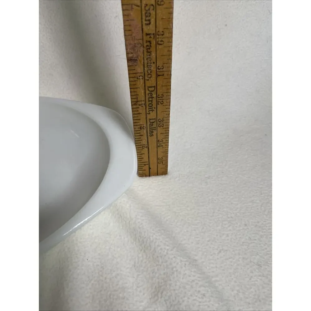 Pyrex 1083 White Divided Oval Casserole Bake & Serve Dish 1 1/2 Qt EUC